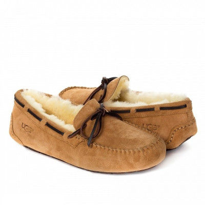 UGG Dakota Chestnut