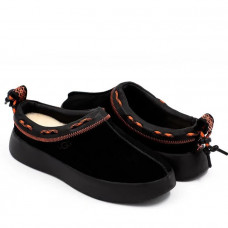 UGG Boom Slip-on Black