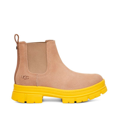 UGG Ashton Chelsea Boot Sand