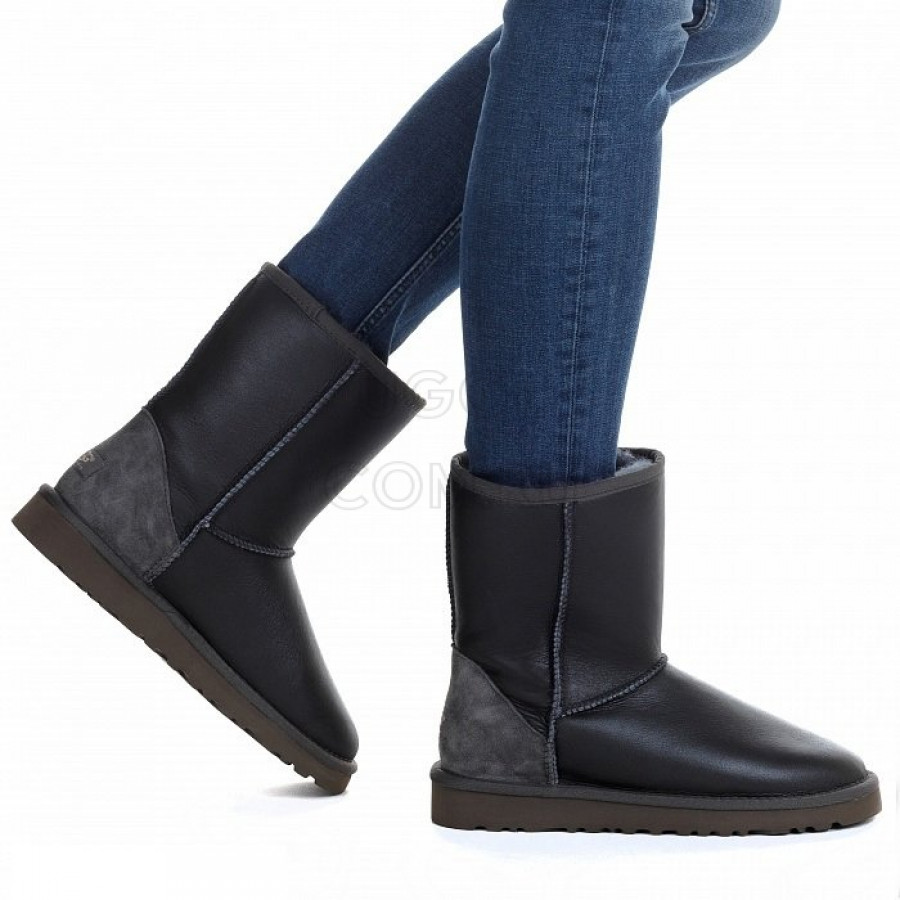 Женские UGG Classic Short Metallic Grey