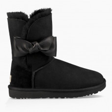 UGG Daelynn Black