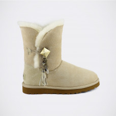 UGG Bailey Button Lilou Sand