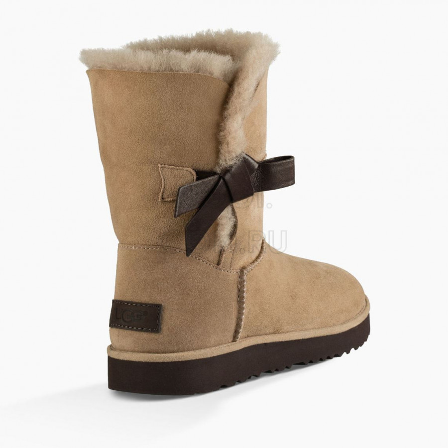 Женские UGG Classic Knot Natural