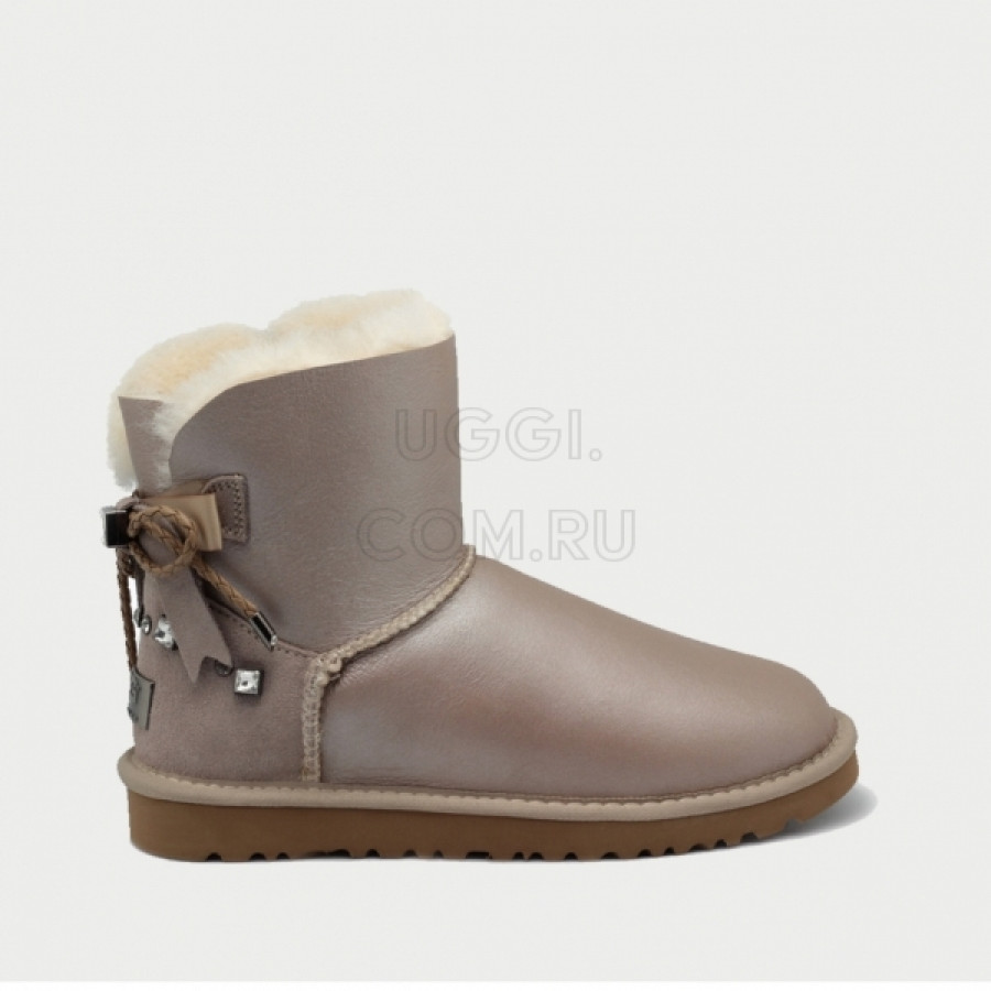 Женские UGG Mini Bailey Bow Braid Metallic Sand