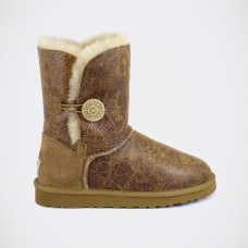 UGG Bailey Button Krinkle Chestnut