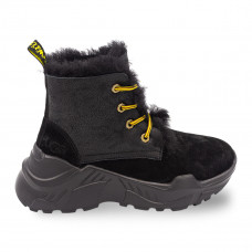 UGG Bouncing Soles Black
